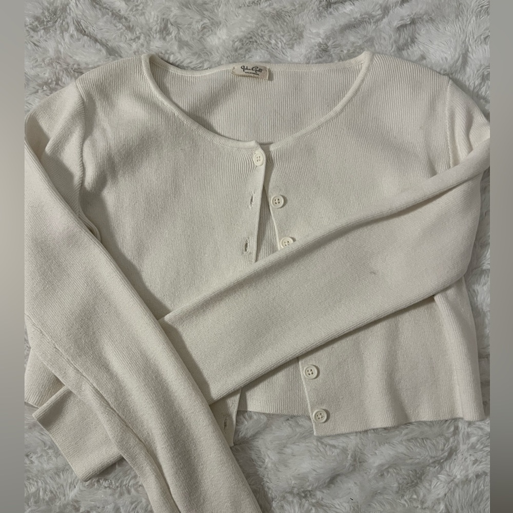 BRANDY MELVILLE cropped cardigan